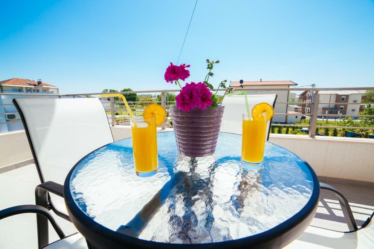 Adriatica Sea & Sun Bed & Breakfast Ulcinj Exterior photo