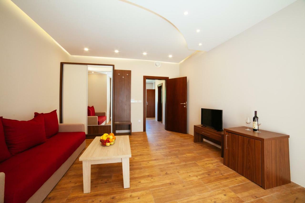 Adriatica Sea & Sun Bed & Breakfast Ulcinj Exterior photo