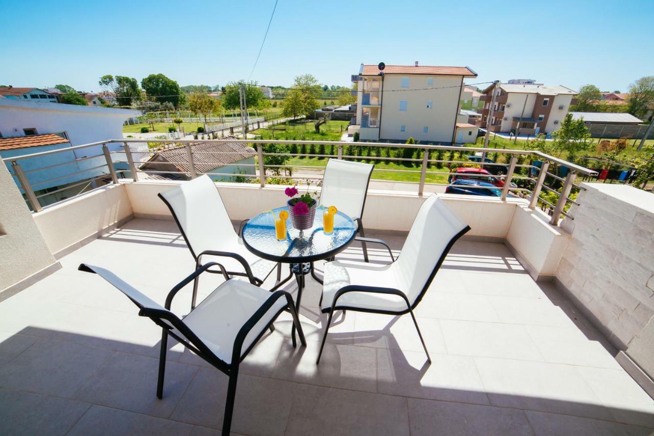 Adriatica Sea & Sun Bed & Breakfast Ulcinj Exterior photo