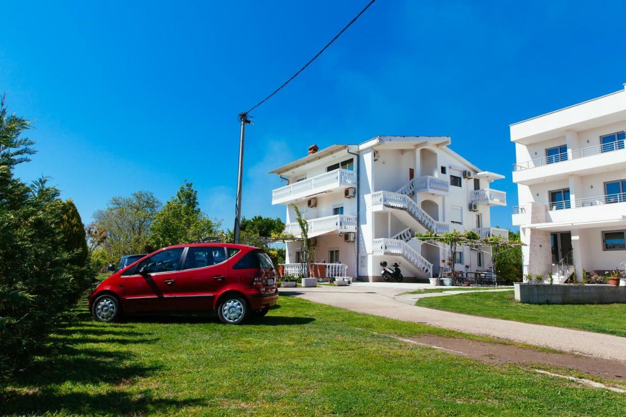 Adriatica Sea & Sun Bed & Breakfast Ulcinj Exterior photo