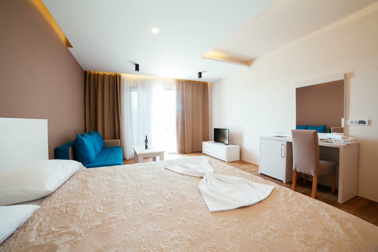 Adriatica Sea & Sun Bed & Breakfast Ulcinj Exterior photo