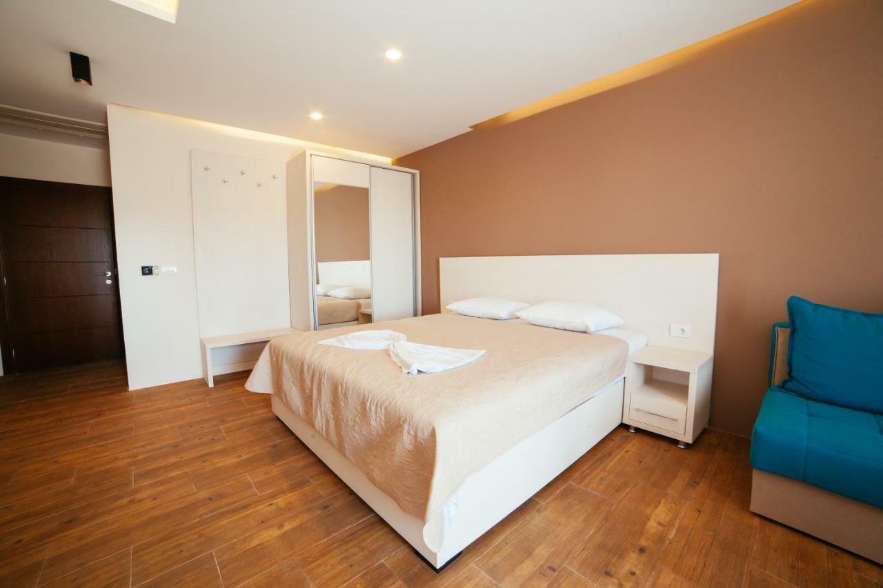 Adriatica Sea & Sun Bed & Breakfast Ulcinj Exterior photo