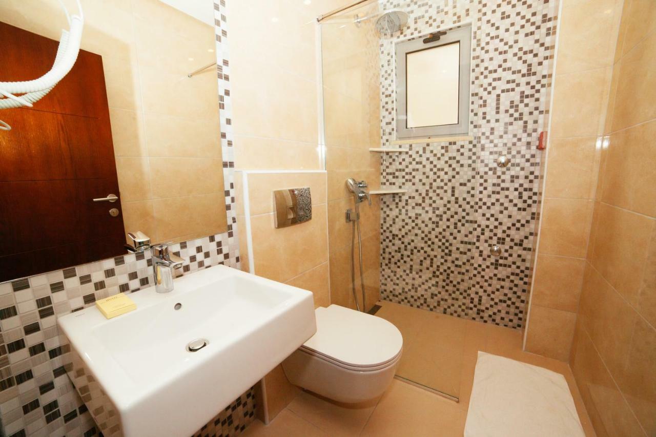 Adriatica Sea & Sun Bed & Breakfast Ulcinj Exterior photo