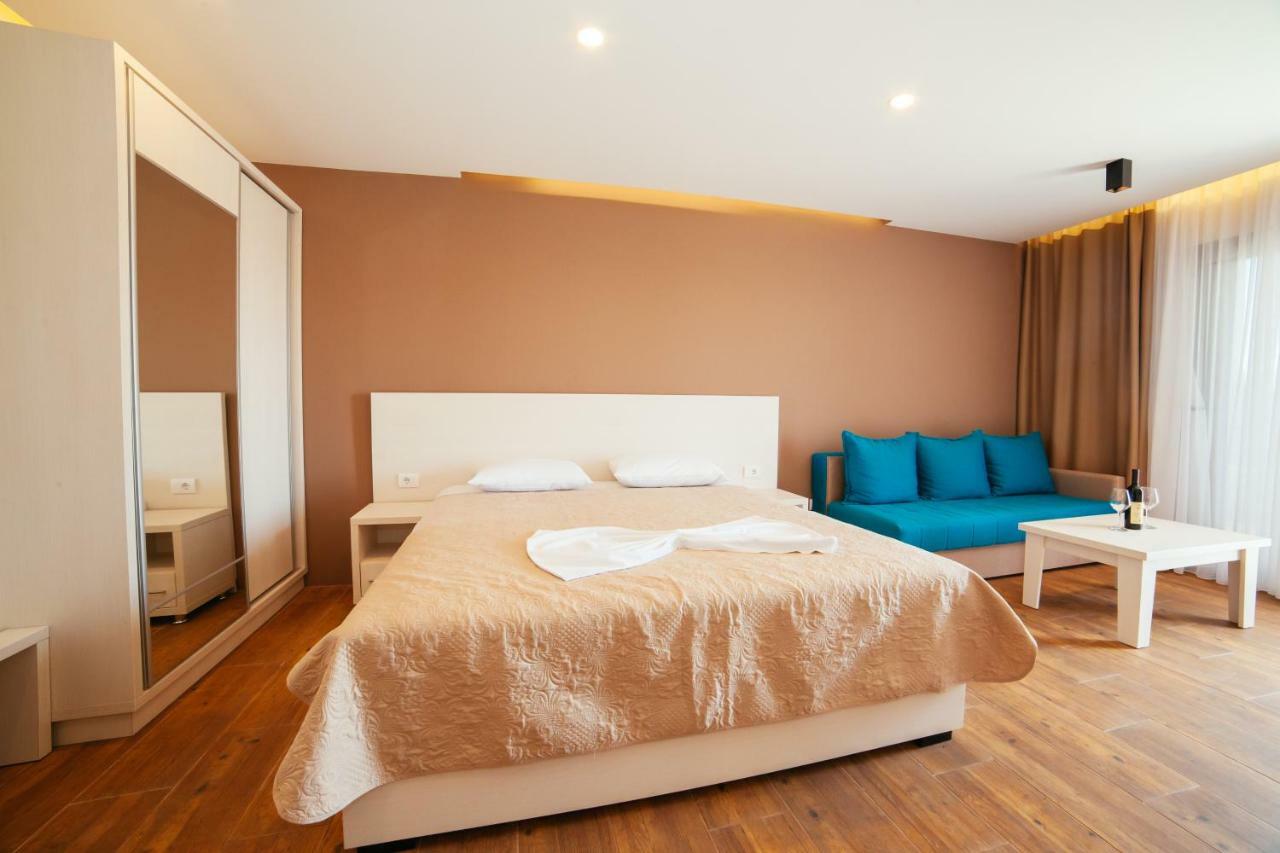 Adriatica Sea & Sun Bed & Breakfast Ulcinj Exterior photo