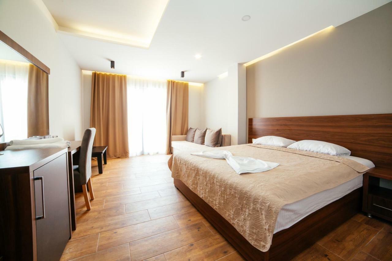 Adriatica Sea & Sun Bed & Breakfast Ulcinj Exterior photo